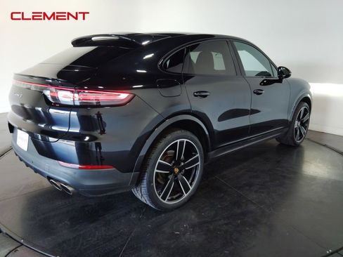 Used 2022 Porsche Cayenne S image 5