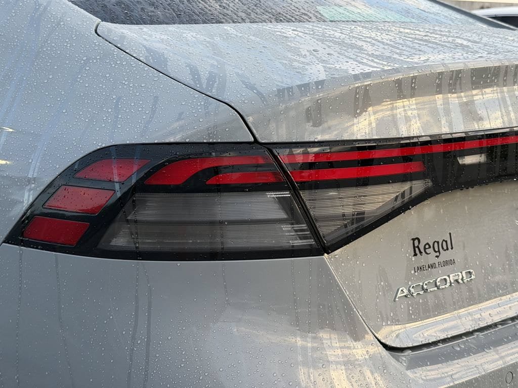 Used 2026 Honda Accord EX-L image 11