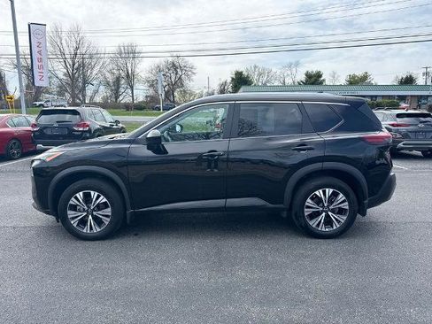 Certified 2023 Nissan Rogue SV w/ SV Premium B Package AWD/4WD image 8