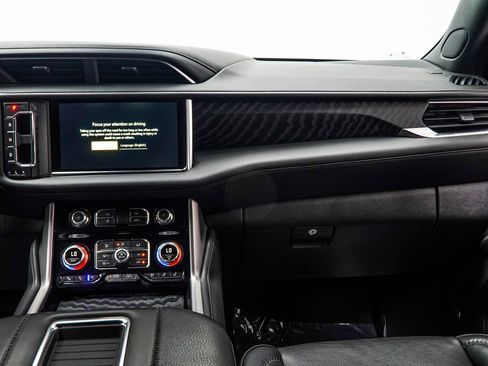 Used 2023 GMC Yukon Denali RWD image 18