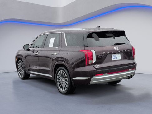 Used 2023 Hyundai Palisade Calligraphy image 12