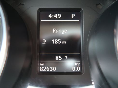 Used 2017 Volkswagen Jetta SE FWD image 23