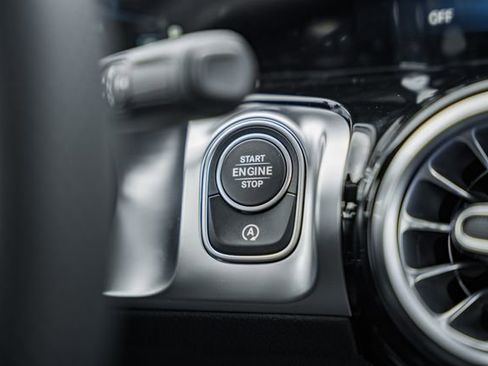 New 2026 Mercedes-Benz GLB 35 AMG 4MATIC image 29