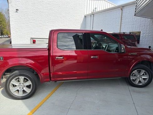 Used 2018 Ford F150 Platinum w/ Equipment Group 701A Luxury image 21