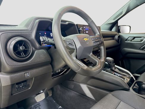 Used 2023 Chevrolet Colorado W/T w/ Advanced Trailering Package RWD image 9