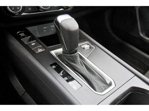 New 2026 Nissan Kicks S image 16