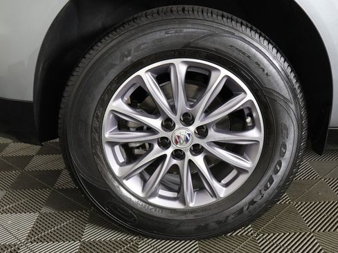 Used 2023 Buick Enclave Essence image 20