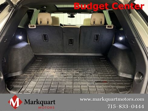 Used 2017 Cadillac XT5 Luxury w/ Driver Awareness Package image 6