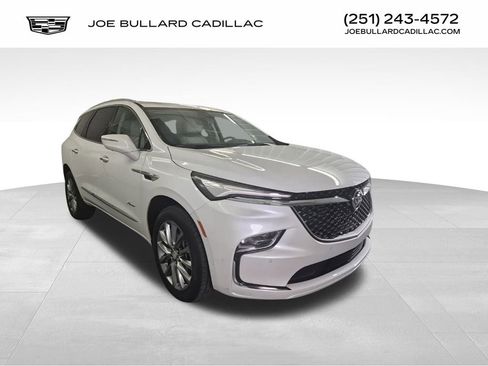 Used 2024 Buick Enclave Avenir w/ Avenir Technology Package image 1