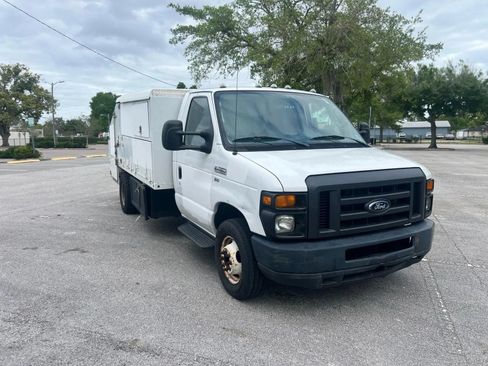 Used 2012 Ford E-450 and Econoline 450 Super Duty RWD image 7