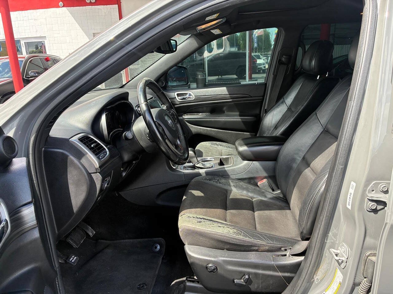 Used 2019 Jeep Grand Cherokee Altitude AWD/4WD image 5