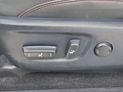 Used 2024 Toyota 4Runner TRD Off-Road Premium image 14