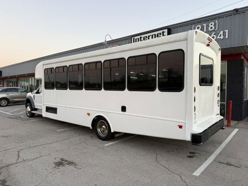 Used 2021 Ford F550 2WD Regular Cab Super Duty image 5