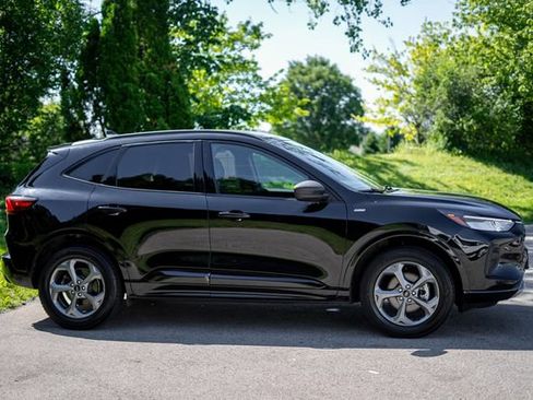 Used 2024 Ford Escape ST-Line AWD/4WD image 4