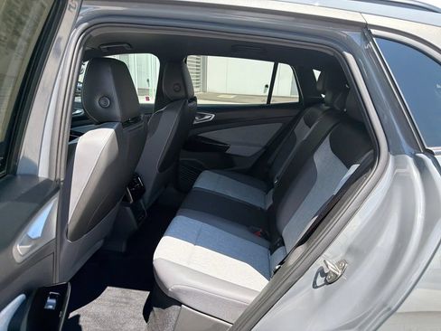Used 2024 Volkswagen ID.4 Pro AWD/4WD image 14