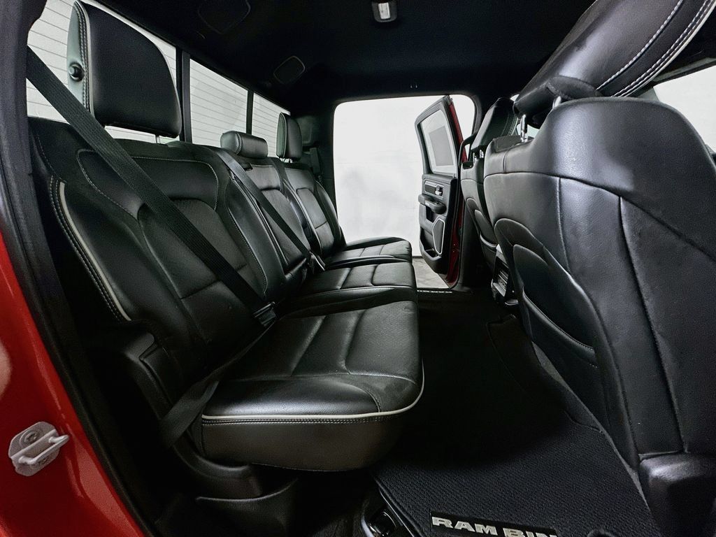 Used 2019 RAM 1500 Laramie RWD image 11