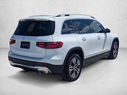 New 2026 Mercedes-Benz GLB 250 image 2
