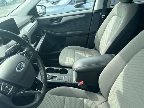 Used 2022 Ford Escape SE w/ SE Sport Appearance Package AWD/4WD image 10