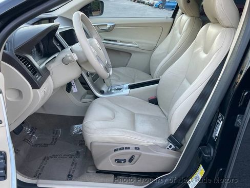 Used 2011 Volvo XC60 3.2 image 9