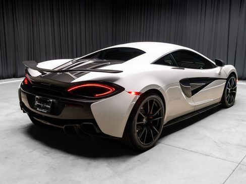 Used 2016 McLaren 570S Coupe RWD image 37