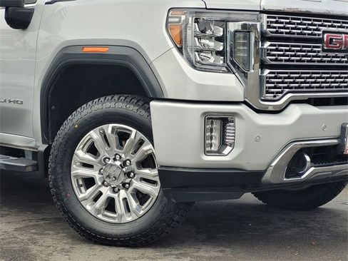 Used 2020 GMC Sierra 2500 Denali w/ Denali Ultimate Package image 3