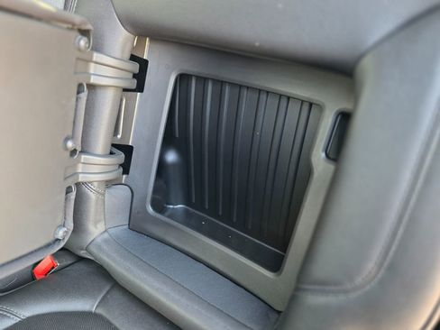 Used 2021 GMC Sierra 1500 SLT image 29