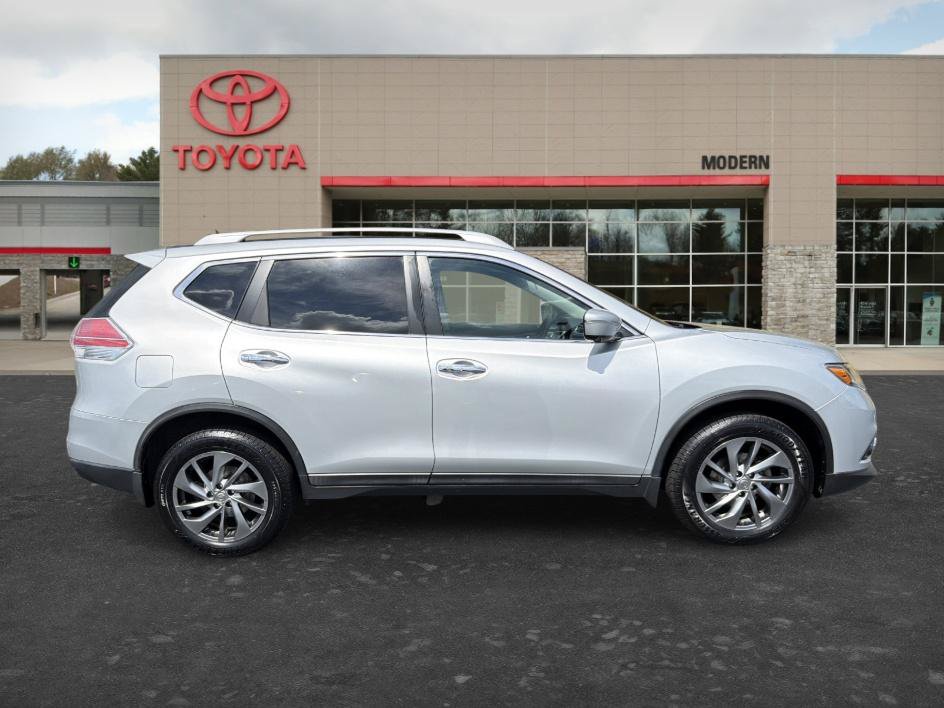 Used 2015 Nissan Rogue SL w/ SL Premium Package AWD/4WD image 4
