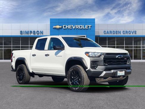 Used 2024 Chevrolet Colorado Trail Boss w/ LPO, Skid Plate Package AWD/4WD image 1