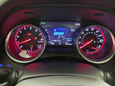 Used 2020 Toyota Camry XSE image 17