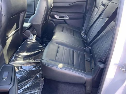 New 2025 Ford Ranger Lariat w/ FX4 Off-Road Package image 4