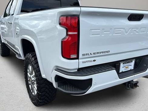Used 2025 Chevrolet Silverado 2500 High Country w/ Technology Package AWD/4WD image 37