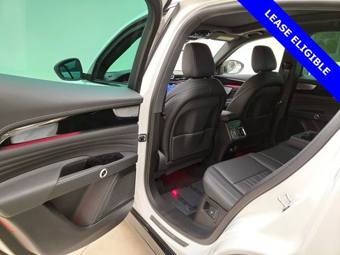 Used 2025 Maserati Grecale Modena image 19