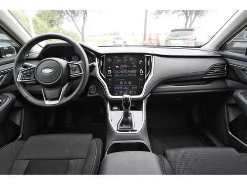 Used 2025 Subaru Outback Premium w/ Popular Package #1A AWD/4WD image 9