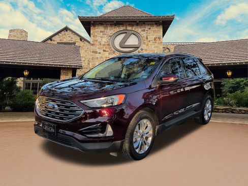 Used 2020 Ford Edge Titanium image 4