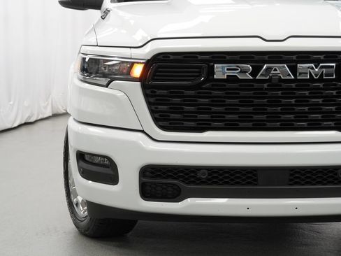 Used 2025 RAM 1500 Big Horn AWD/4WD image 6