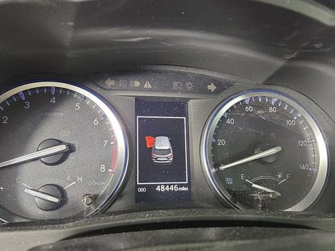 Used 2019 Toyota Highlander Limited image 16