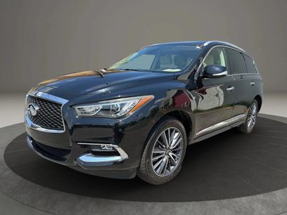 Used 2019 INFINITI QX60 Luxe w/ Essential Package