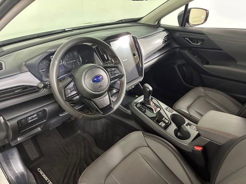 Certified 2025 Subaru Crosstrek 2.5i Limited w/ Crosstrek Mirror Package image 17