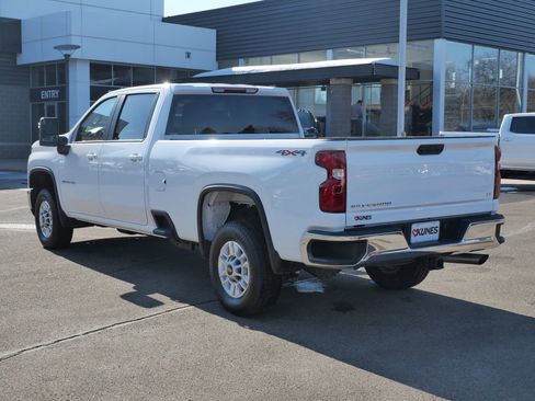 Used 2025 Chevrolet Silverado 2500 LT w/ Convenience Package AWD/4WD image 7