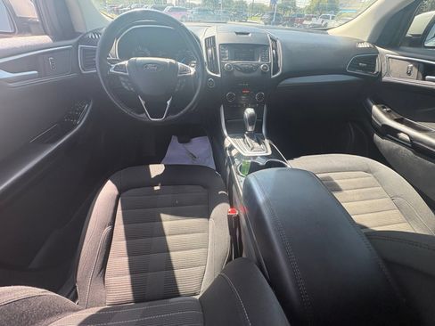 Used 2018 Ford Edge SEL FWD image 9