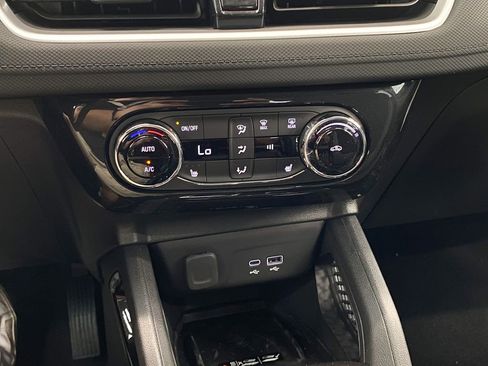 Certified 2024 Chevrolet TrailBlazer LT w/ Convenience Package image 25