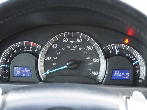 Used 2013 Toyota Camry SE image 31