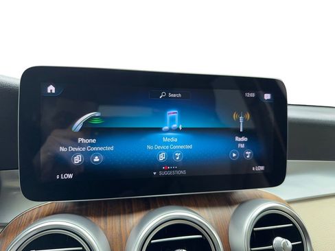 Used 2022 Mercedes-Benz GLC 300 image 27