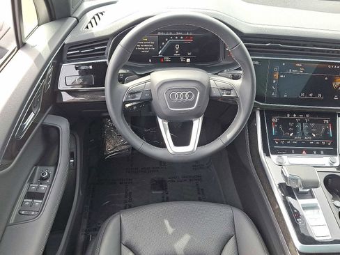 Certified 2025 Audi Q7 3.0T Premium Plus AWD/4WD image 21