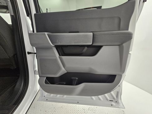 Used 2023 Ford F350 XLT image 22