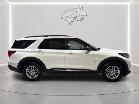 Certified 2025 Ford Explorer Active AWD/4WD image 6
