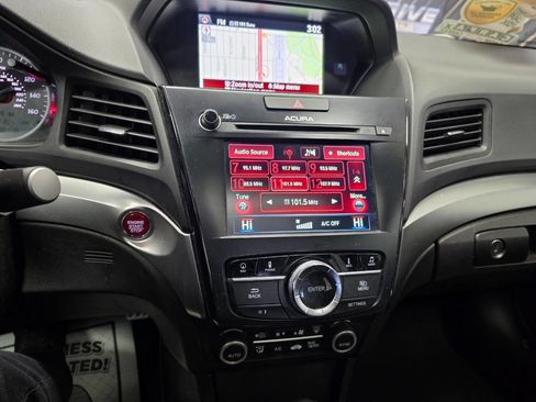 Used 2017 Acura ILX image 22
