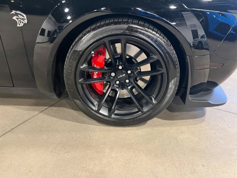Used 2022 Dodge Challenger SRT Hellcat RWD image 36