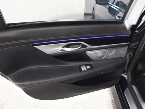 Used 2020 BMW M760i xDrive w/ Luxury Rear Seating Package AWD/4WD image 26