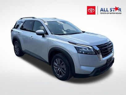 Used 2025 Nissan Pathfinder SV